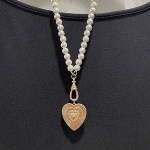 Pearl Necklace (faux)